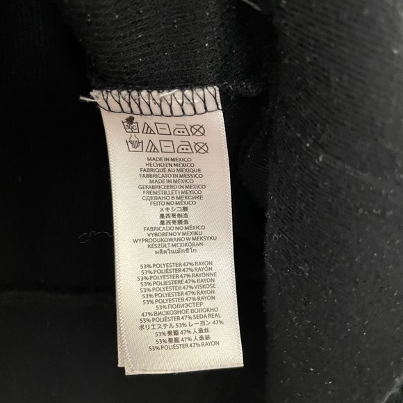 Michael Kors long sleeve crew neck top tee size Large- black with gold MK - Picture 4 of 4